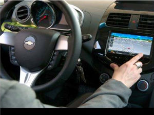 GM Launches GogoLink Smartphone Car Navigation App