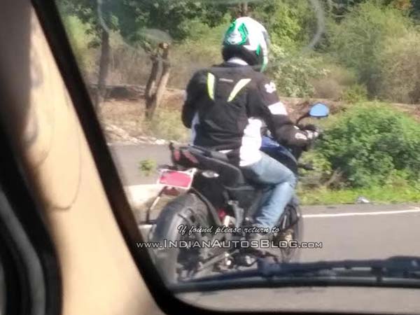सामने आई बजाज पल्सर एनएस 160 की स्पाई पिक्स, जाने खासियत
