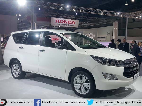 Toyota Innova Crysta Pics Toyota Innova Crysta Pics