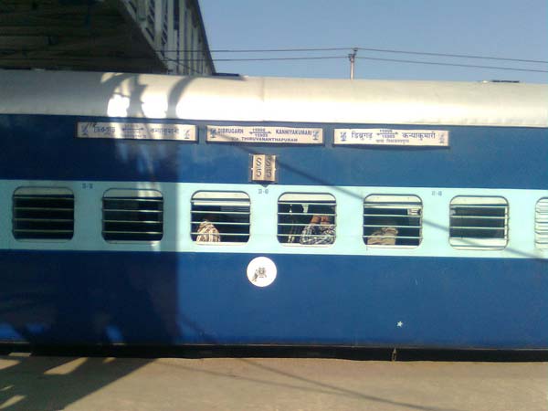 WOW : 7 राज्यों से होकर गुजरती है भारत की सबसे लंबी दूरी तय करने वाली यह ट्रेन !