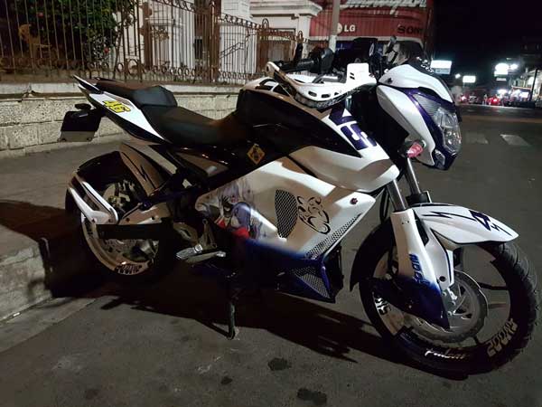 पल्सर 200NS हुई मोडिफाई पल्सर 200NS हुई मोडिफाई