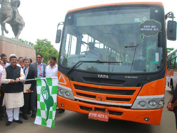 टाटा मोटर्स ने को डेवलप किया बायो मिथेन बस, जानें खासियत..