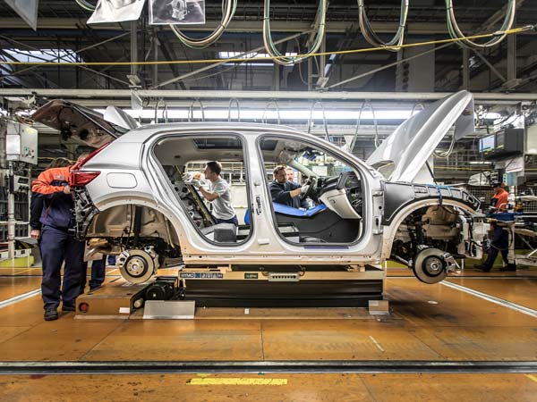 Volvo XC40 Production Starts; India Launch In 2018 Volvo XC40 Production Starts; India Launch In 2018
