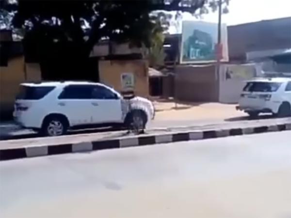 आपस में भिड़ गईं इस मुख्यमंत्री के काफिले की चार टोयोटा फॉर्च्यूनर, देखिए वीडियो