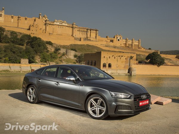 Audi offers discounts of up to Rs 8.85 lakh Audi offers discounts of up to Rs 8.85 lakh