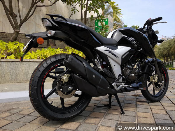 2018 टीवीएस Apache RTR 160 4V वी के बारे में वो सब कुछ, जो आपको जानने की जानना चाहिए