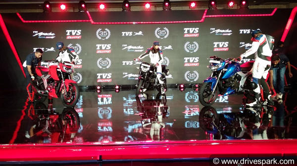 2018 टीवीएस Apache RTR 160 4V वी के बारे में वो सब कुछ, जो आपको जानने की जानना चाहिए