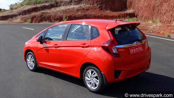 सबसे ज़्यादा माइलेज देनेवाली भारत में टॉप 10 डीजल कारें