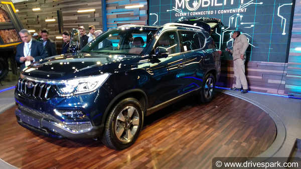 लॉन्च से पहले महिंद्रा XUV700 स्पॉट - जानिए कैसी होगी यह लग्जरी एसयूवी