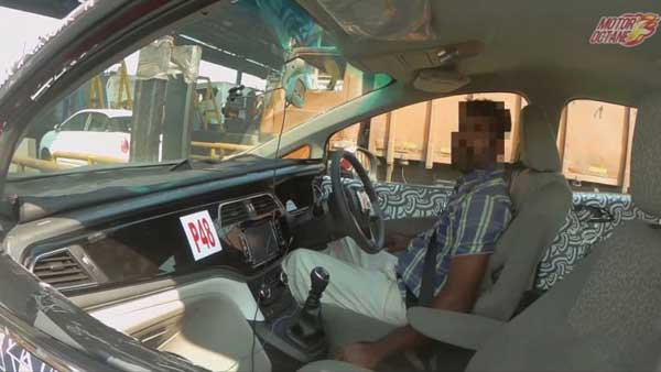 महिंद्रा U321 MPV का इंटीरियर हुई लीक - जानें फीचर्स और लॉन्च डेट