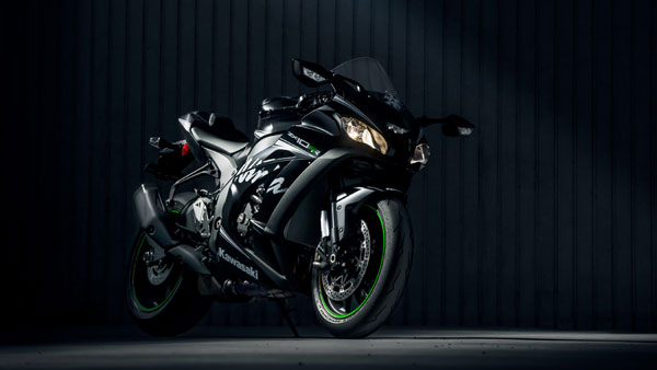 2018 Kawasaki Ninja ZX10R लॉन्च: कीमतें 6 लाख तक हुई कम - जानें क्यों