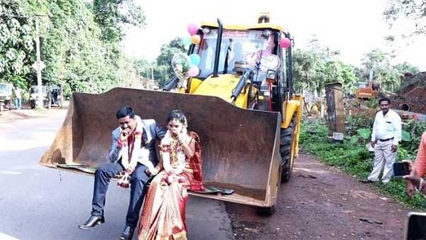 JCB bulldozer में निकली इस नवविवाहित जोड़े की बारात, सब रह गए हैरान - देखें विडियो