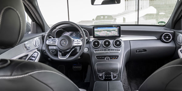 Mercedes-Benz जल्द पेश करेगा C-class का नया अवतार