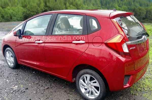 लॉन्च से पहले 2018 होंडा जैज की तस्वीरें लीक - देखें एक नजर और जानें डिटेल्स