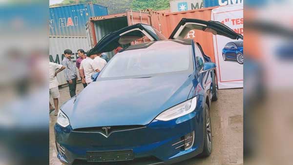 मुंबई आई भारत की पहली टेस्ला मॉडेल X 100D - जानें इस इलेक्ट्रिक क्रॉसओवर की खुबियां