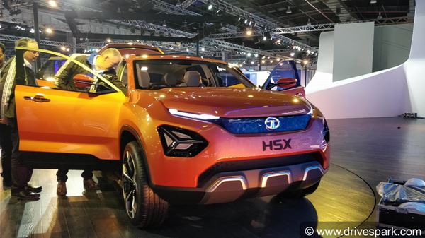 एक्सक्लूसिव: टाटा हैरियर (H5X) SUV बैंगलोर में टेस्टिंग के दौरान हुई स्पॉट