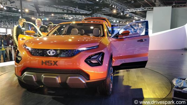 एक्सक्लूसिव: टाटा हैरियर (H5X) SUV बैंगलोर में टेस्टिंग के दौरान हुई स्पॉट