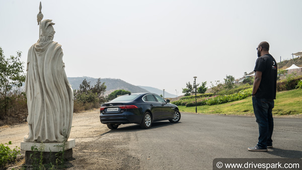 Jaguar XF 20d Road Test Review — जानिए इस कार में क्या है खास?