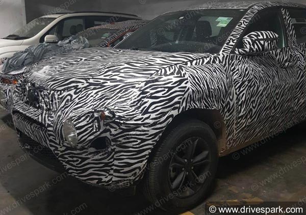 एक्सक्लूसिव: लॉन्च से पहले स्पॉट हुई टाटा हैरियर SUV और 45X प्रीमियम हैचबैक
