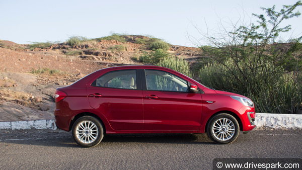 New Ford Aspire 2018 Review — पूरी डिटेल के साथ जानिए इस कार में क्या है खास?