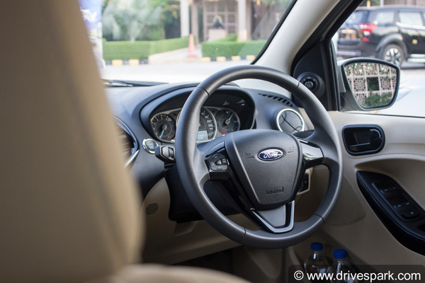 New Ford Aspire 2018 Review — पूरी डिटेल के साथ जानिए इस कार में क्या है खास?