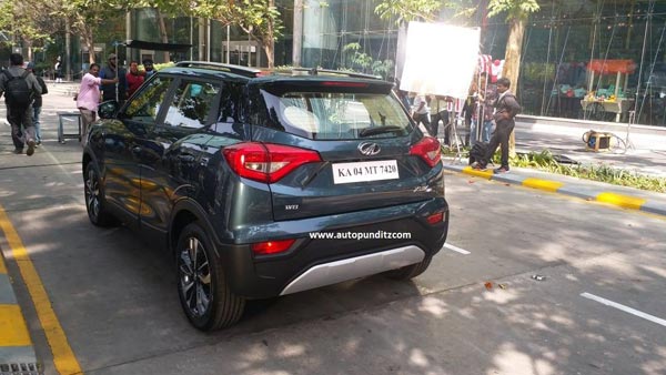 बिना किसी कवर के पहली बार नजर आई महिंद्रा XUV 300 — देखें तस्वीरें