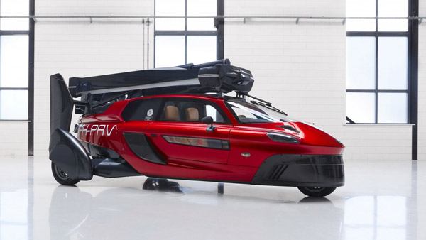 Pal-V flying car: हवा में उड़ने वाली कार की प्री-बुकिंग हुई शुरू, जानिए क्या है इसमें खास