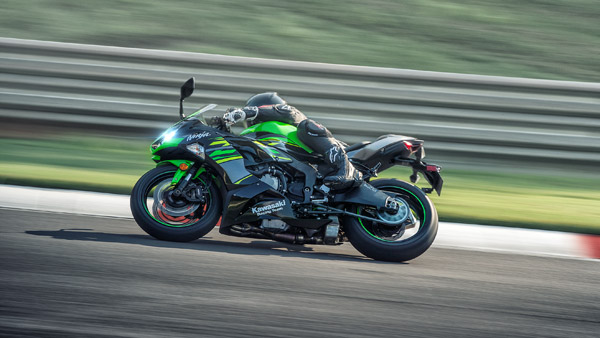 भारत में लॉन्च हुई कावासाकी निंजा ZX-6R — जानें कीमत