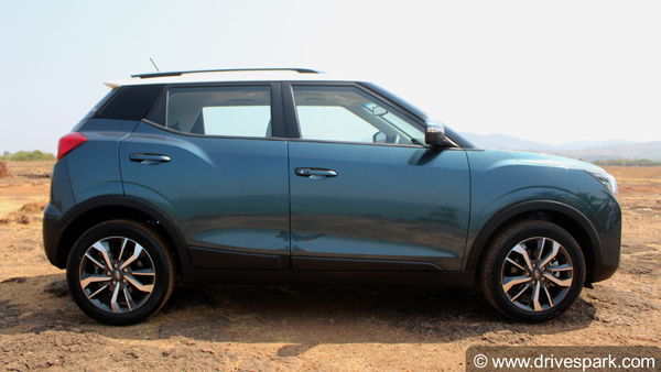 महिंद्रा XUV300 रिव्यू ー जानिये कितनी बेहतर है महिंद्रा की यह नई एसयूवी, पढ़िए कीमत, फीचर्स व अन्य जानकारियां