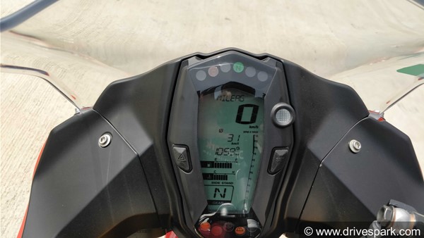 TVS ने APACHE RR310 को फ्री में अपग्रेड करने की पेशकश की