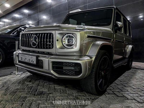 हार्दिक पांड्या ने खरीदी करोड़ो की मर्सिडीज AMG G63 SUV, देखिये इस शानदार कार की तस्वीरें