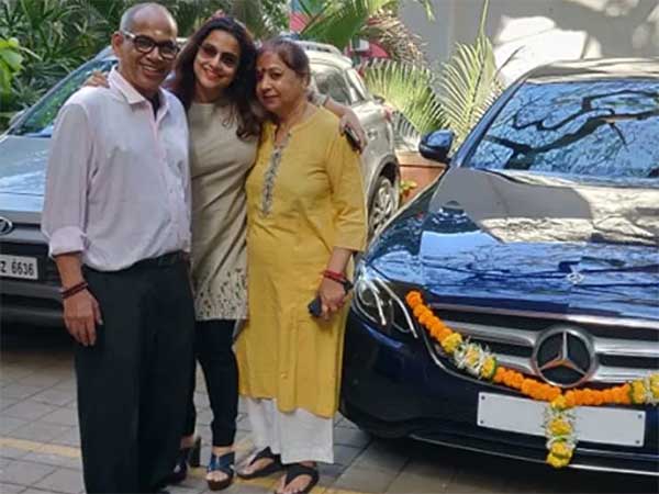 विद्या बालन ने खरीदी मर्सिडीज बेंज E क्लास, अपनी कंफर्ट के लिए है प्रसिद्ध