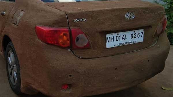 कार को धूप से बचाने का देसी जुगाड़