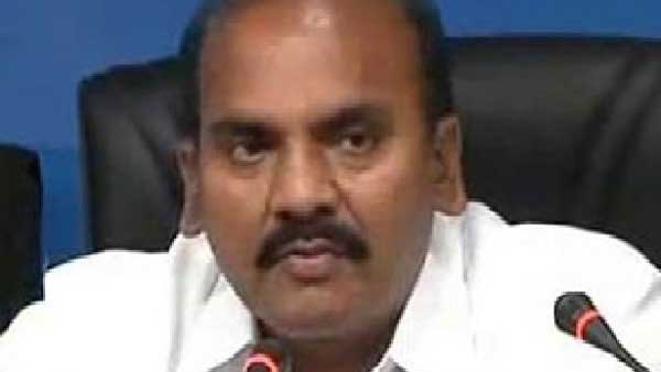 मंत्री की बीवी टोल प्लाजा बहस वायरल वीडियो आंध्रप्रदेश