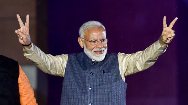 मोदी सरकार इलेक्ट्रिक दोपहिया वाहन योजना हीरो, बजाज व टीवीएस ने जताई चिंता