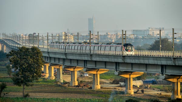 दिल्ली मेट्रो आकड़े यलो लाइन सबसे अधिक यात्री जानकारी
