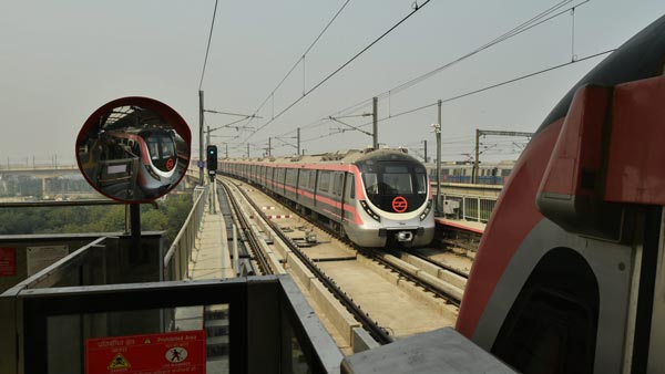 दिल्ली मेट्रो आकड़े यलो लाइन सबसे अधिक यात्री जानकारी