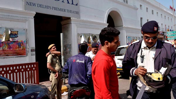 लोकसभा में पास हुआ मोटर वाहन अधिनियम बिल, कई कड़े नियम किए गए है शामिल