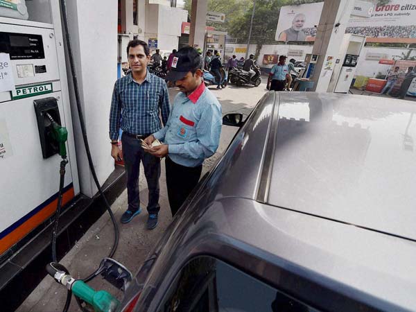 बीएस-6 फ्यूल: दिल्ली में उपलब्ध देश भर में अप्रैल 2020 तक होंगे उपलब्ध