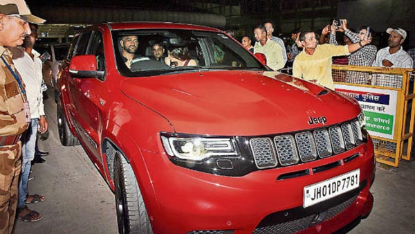 धोनी जीप ग्रैंड चिरोकि कीमत 1.6 करोड़ देश की सबसे ताकतवर एसयूवी