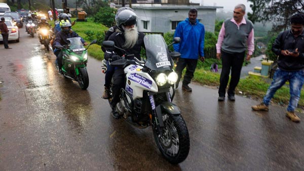 होंडा वीएफआर सुपरबाइक की सवारी कर सदगुरु बचाएंगे कावेरी नदी, 3,500 किलोमीटर की होगी यात्रा