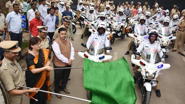 बजाज पल्सर पुणे ट्रैफिक पुलिस के बेड़े में शामिल जाने खूबियां