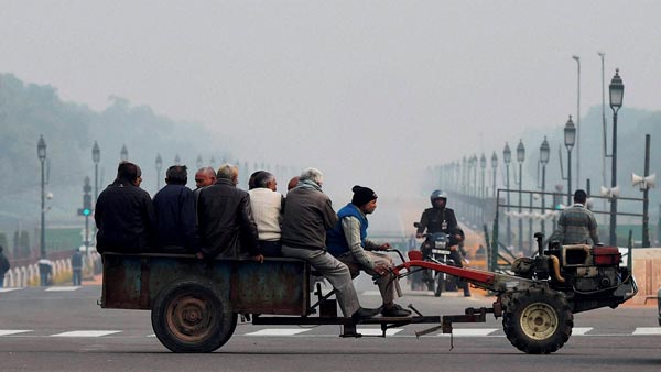 गुरुग्राम में ट्रैक्टर ड्राइवर को ट्रैफिक नियम तोड़ना पड़ा महंगा, कटा 59,000 रुपयें का चलान