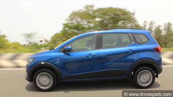 रेनॉल्ट ट्राइबर ऑटोमेटिक वैरिएंट भारत में जल्द होगी लॉन्च, सामने आई यह जानकारियां