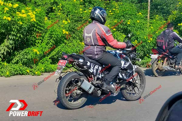 केटीएम एडवेंचर 250 टेस्टिंग फीचर्स डिजाइन इंजन जानकारी