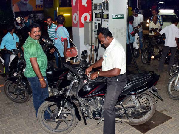 राजस्थान में पेट्रोल पंप 24 घंटे के लिए रहेंगे बंद, जानिये क्या है वजह