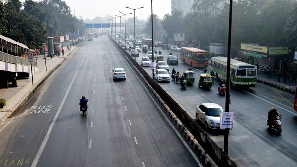 दिल्ली में ऑड-ईवन स्कीम आज से लागू, इलेक्ट्रिक वाहनों को मिली छूट