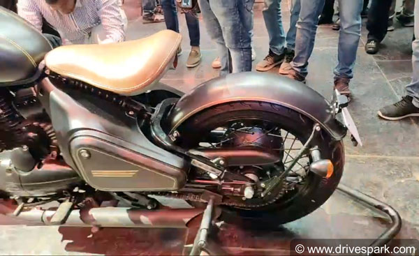 जावा पेराक लॉन्च कीमत बुकिंग डिलीवरी बीएस-6 इंजन फीचर्स जानकारी