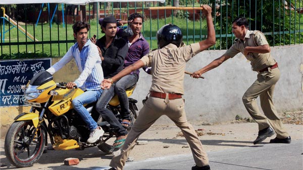 चेकिंग के दौरान वाहन चालकों पर ट्रैफिक पुलिस नहीं चला सकती लाठी- केरल हाईकोर्ट