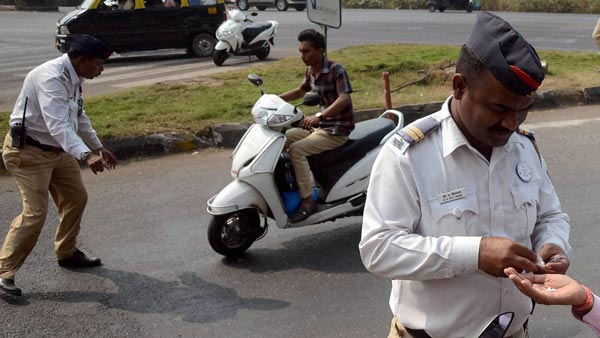 चेकिंग के दौरान वाहन चालकों पर ट्रैफिक पुलिस नहीं चला सकती लाठी- केरल हाईकोर्ट